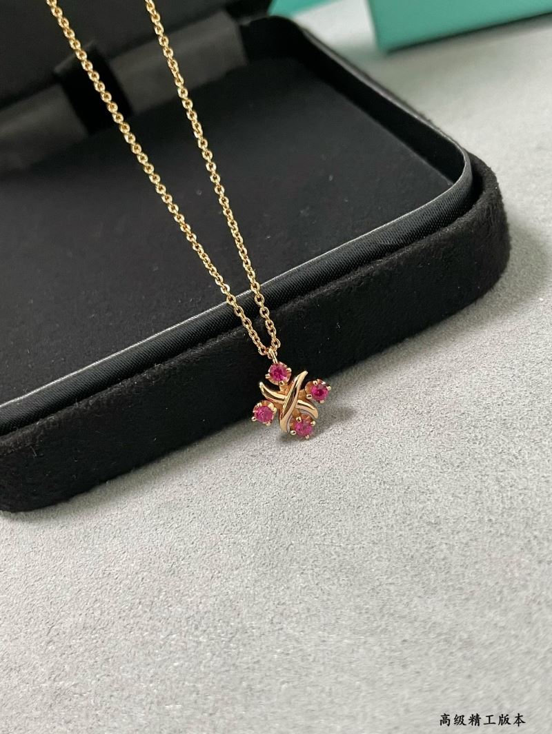 T*f*ny necklaces
